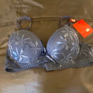 NWT Blue lace bra 34B